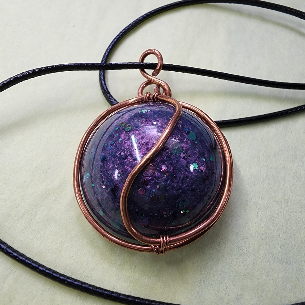 NWOT, HAND-CRAFTED, Purple resin galaxy pendant, wire wrapped in Pure Copper.